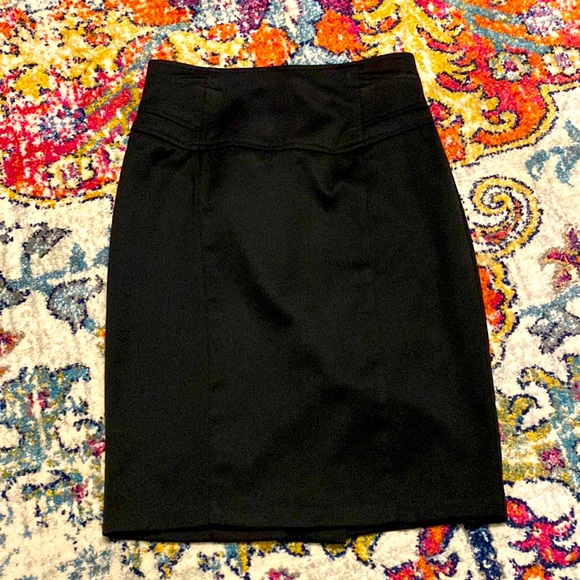 Forever 21 Dresses & Skirts - Black Pencil Skirt
